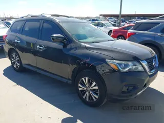 2019 Nissan Pathfinder SV