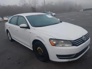 2014 Volkswagen Passat S
