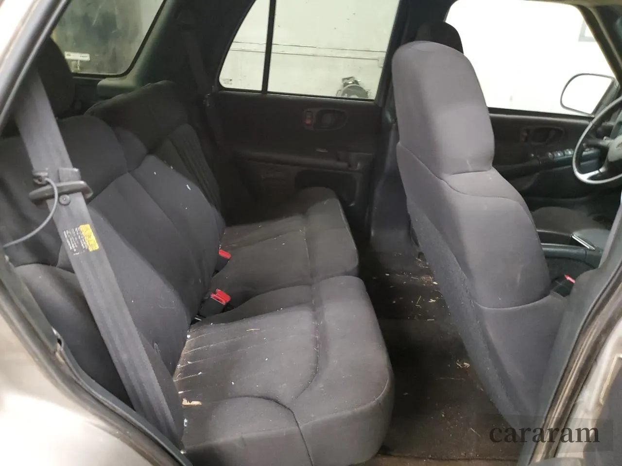 2004 Chevrolet Blazer LS