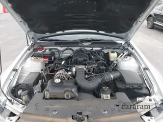 2007 Ford Mustang Deluxe