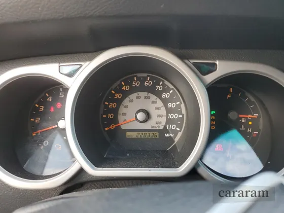2004 Toyota 4Runner SR5