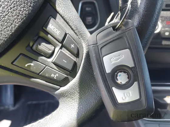2015 BMW 3 Series 320i xDrive