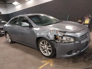 2010 Nissan Maxima SV