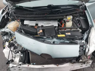 2015 Toyota Prius Three