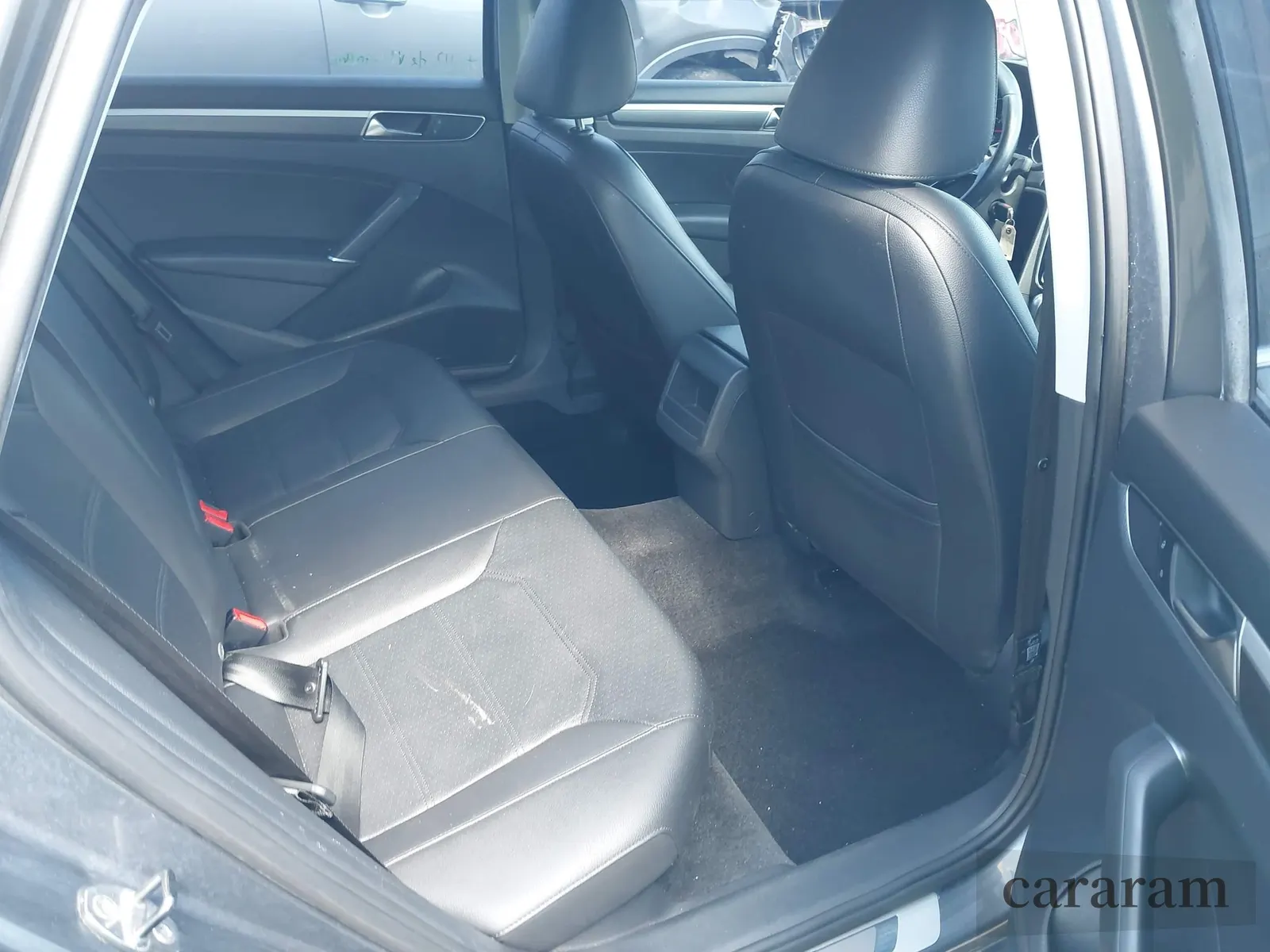 2017 Volkswagen Passat R-Line