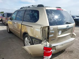 2006 Kia Sedona LX
