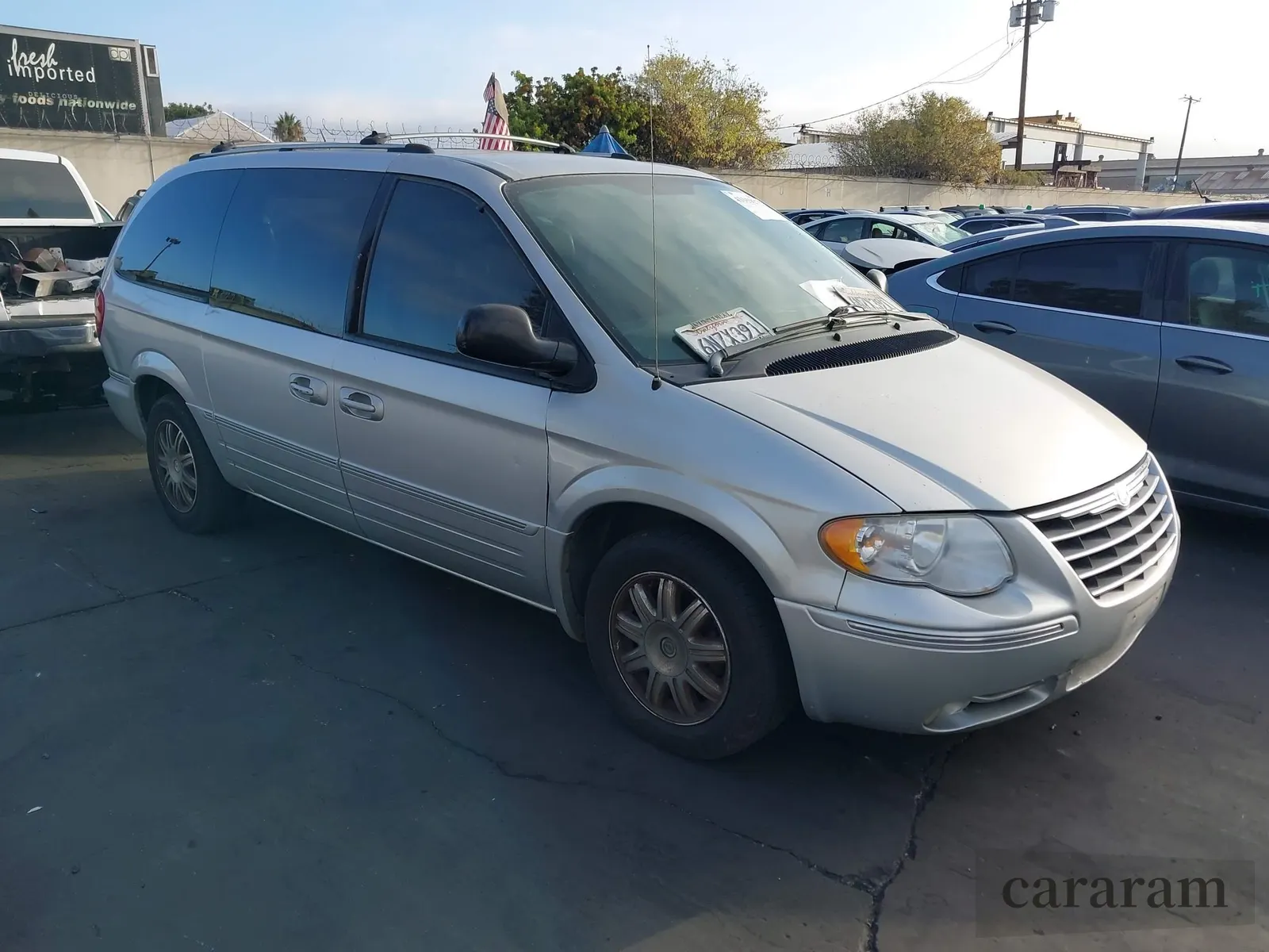 2005 Chrysler Town & Country Limited