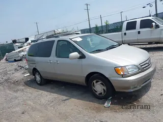 2003 Toyota Sienna LE