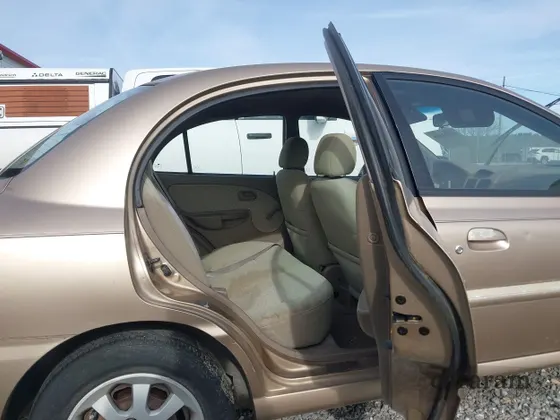 2004 Kia Rio