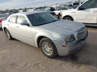 2010 Chrysler 300 Touring