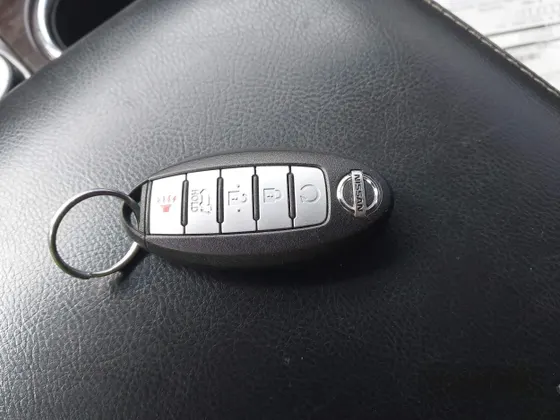 2013 Nissan Pathfinder SV