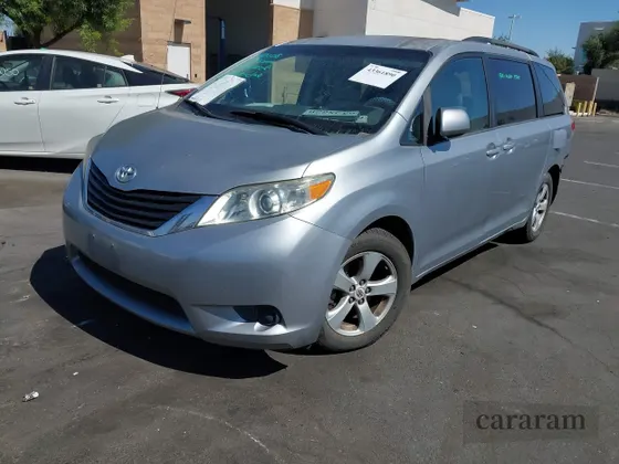 2012 Toyota Sienna LE AAS