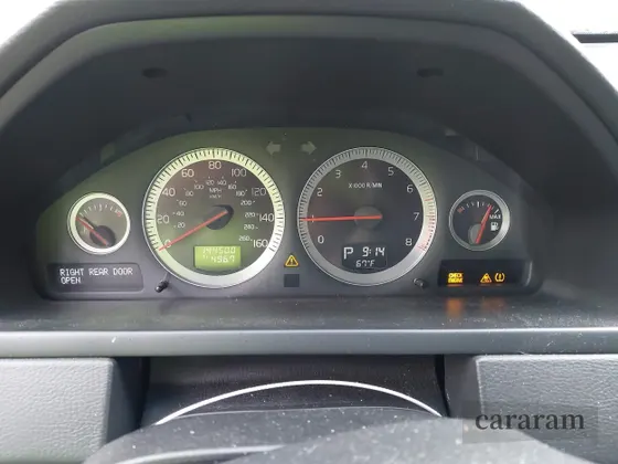 2013 Volvo XC90 Premier Plus