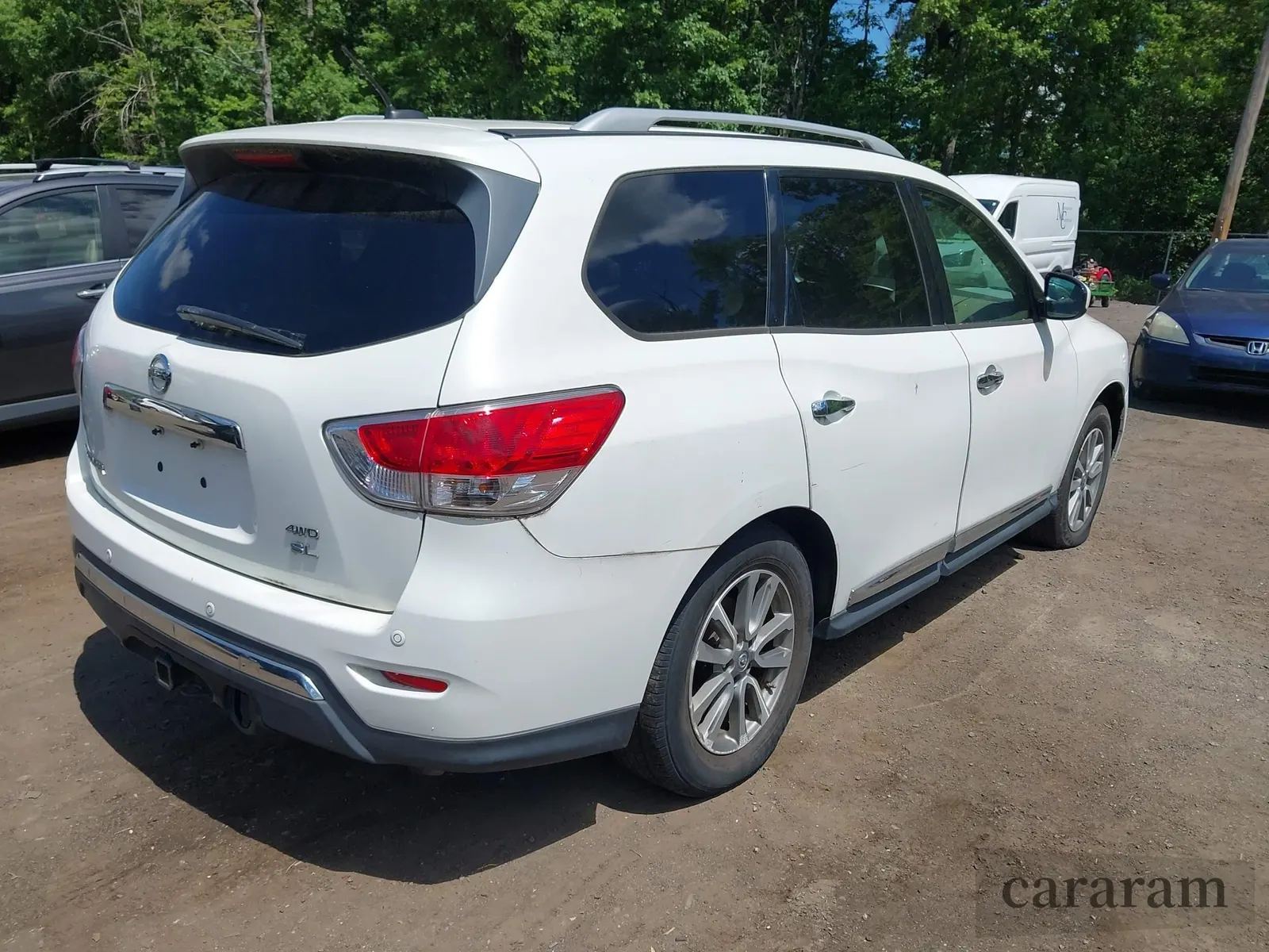 2014 Nissan Pathfinder SL