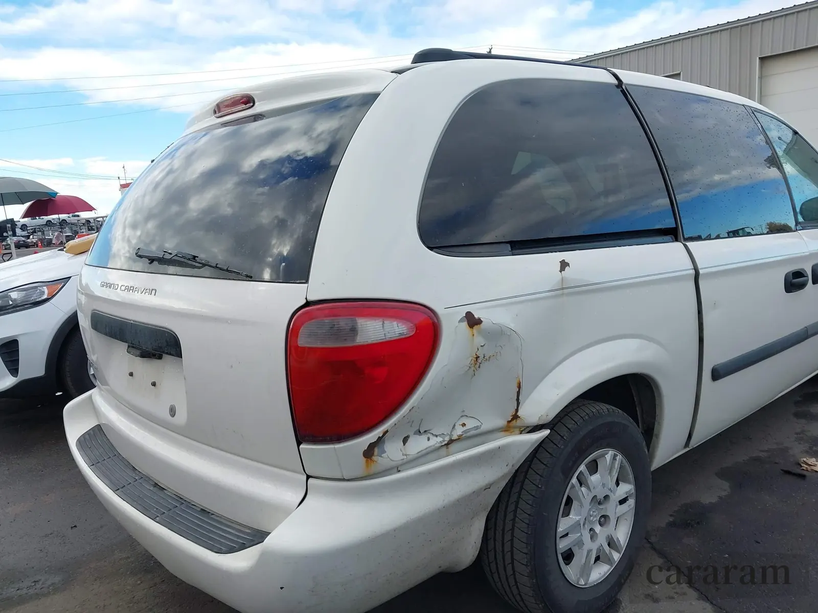 2005 Dodge Caravan SE