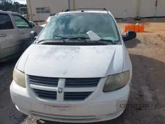 2005 Dodge Caravan SE