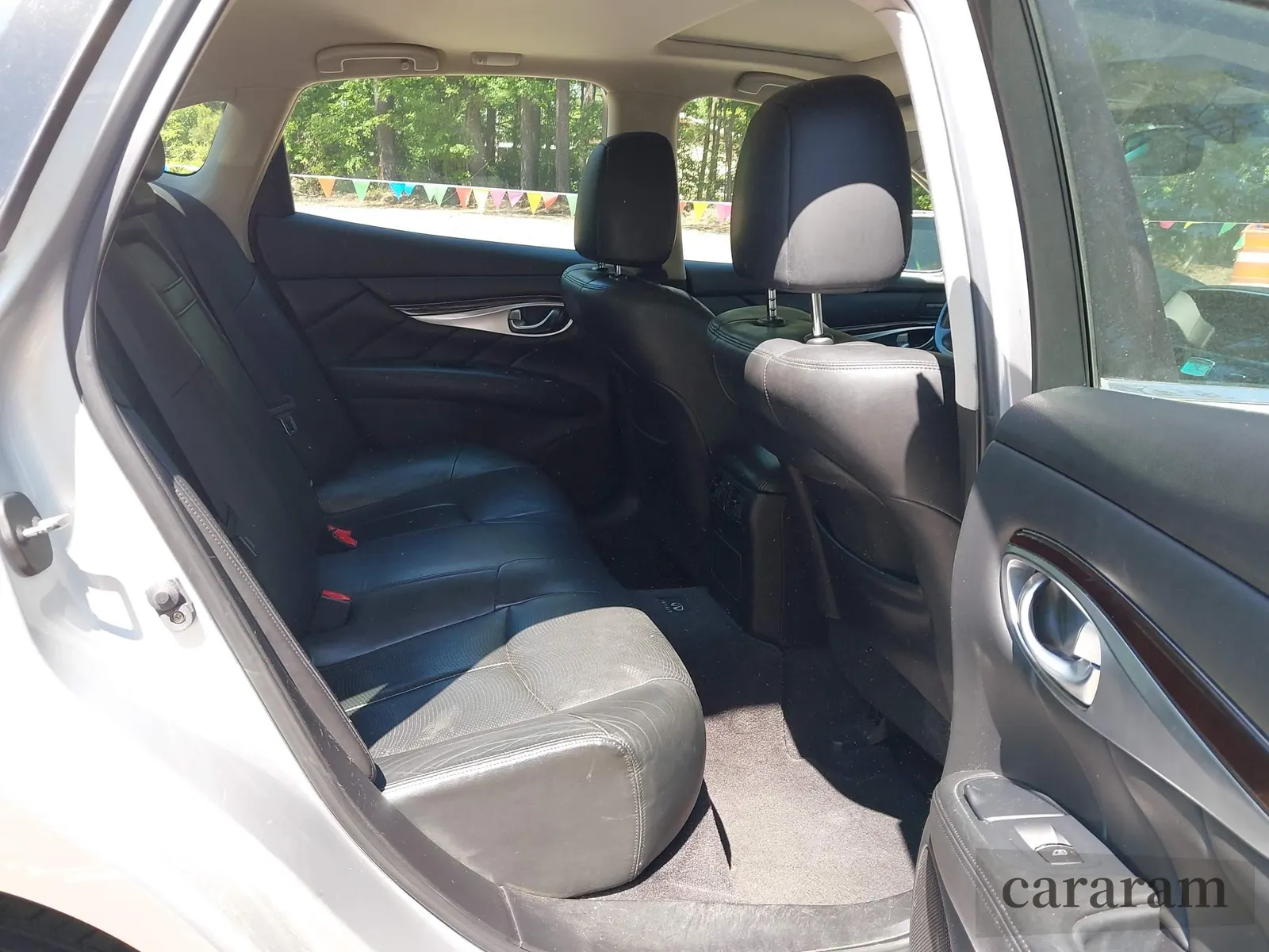 2012 Infiniti M