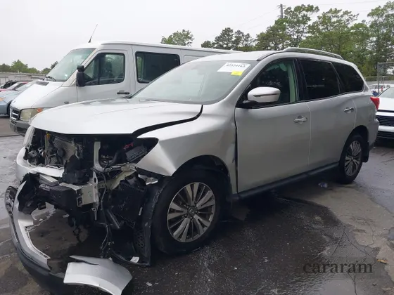2019 Nissan Pathfinder SL