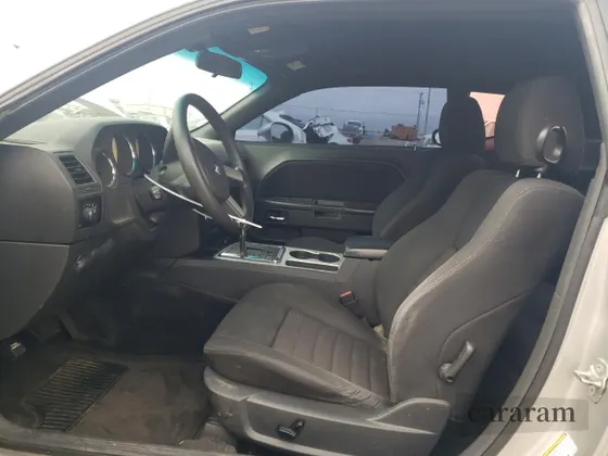 2010 Dodge Challenger SE
