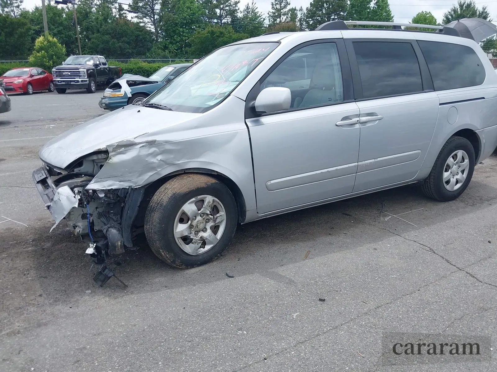2006 Kia Sedona LX