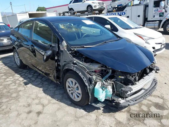 2016 Toyota Prius Two