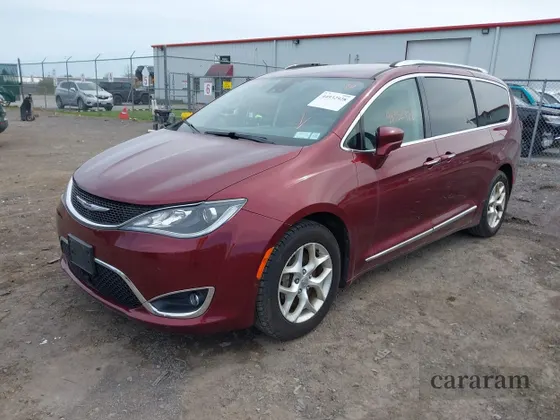 2018 Chrysler Pacifica Touring L Plus