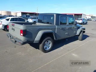 2022 Jeep Gladiator Willys