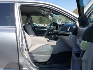 2017 Toyota Highlander LE Plus