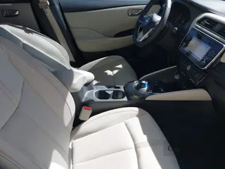 2019 Nissan LEAF SV