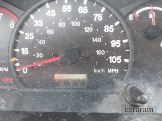 2001 Chevrolet Tracker ZR2