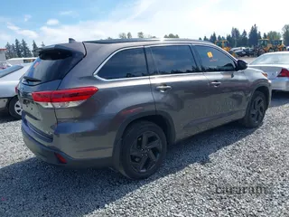 2018 Toyota Highlander SE