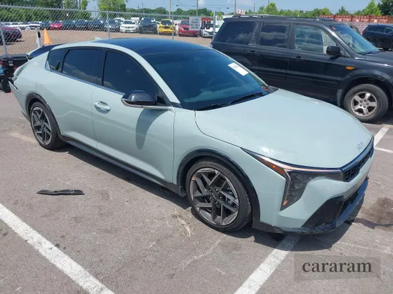 2025 Kia K4 GT-Line