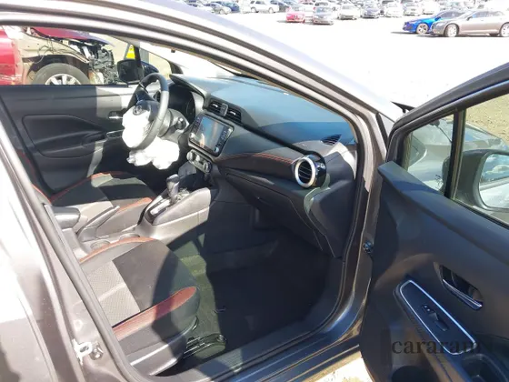 2024 Nissan Versa SR