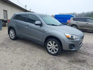 2015 Mitsubishi Outlander ES
