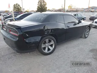 2015 Dodge Challenger SXT