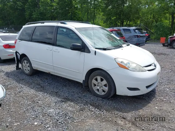 2009 Toyota Sienna CE