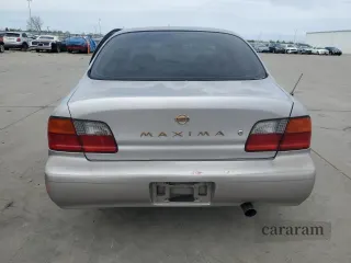 1996 Nissan Maxima GXE