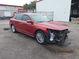 2016 Volkswagen Passat SE