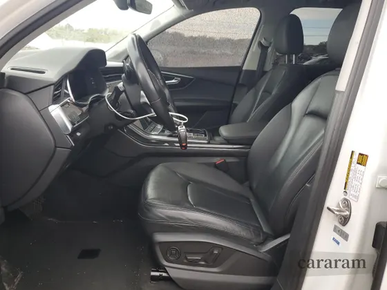 2020 Audi Q7 Premium Plus