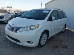 2011 Toyota Sienna XLE