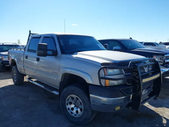 2005 Chevrolet Silverado 2500HD LS