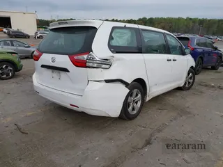 2015 Toyota Sienna L