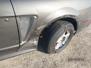 2003 Ford Mustang Standard