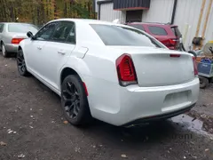 2019 Chrysler 300 Touring