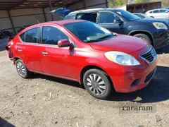 2014 Nissan Versa S Plus