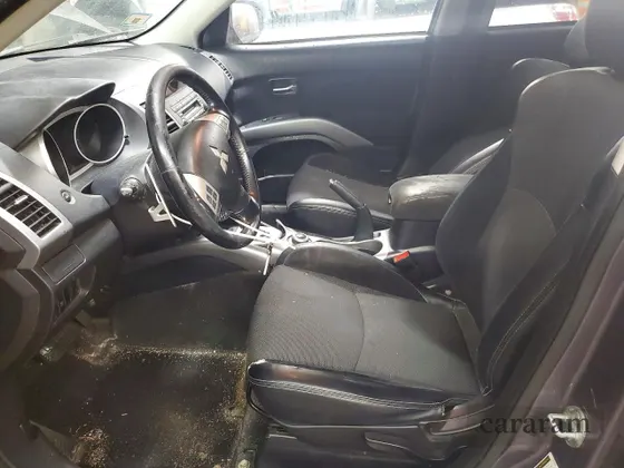 2010 Mitsubishi Outlander SE