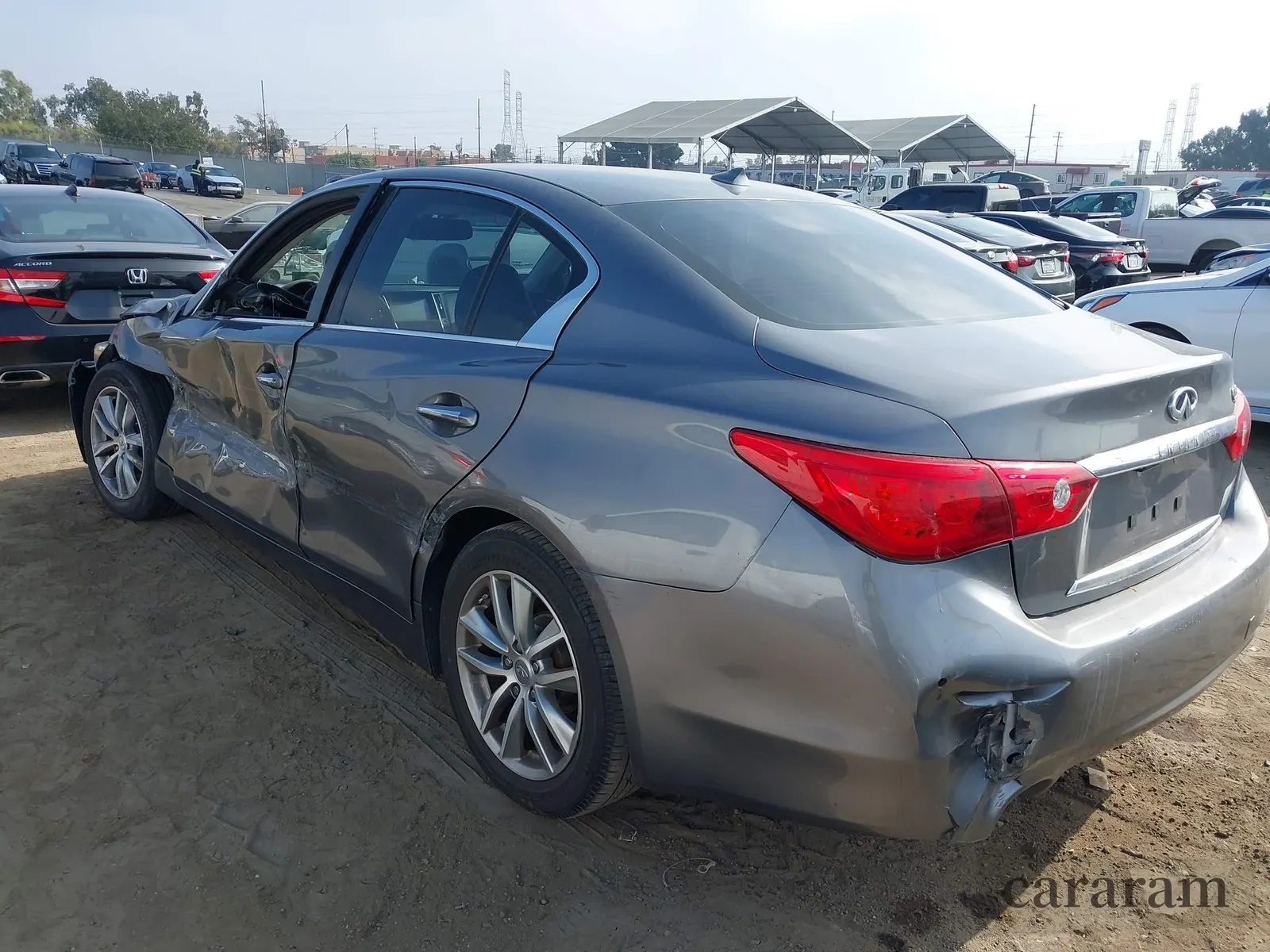 2015 Infiniti Q50 Premium