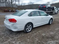 2014 Volkswagen Passat SE