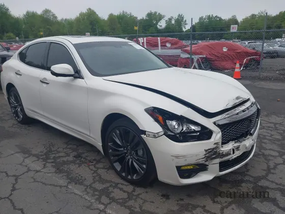 2016 Infiniti Q70