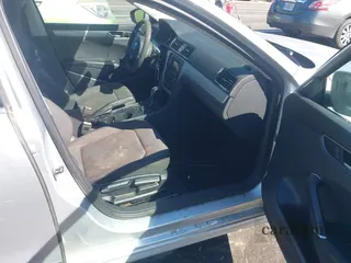 2016 Volkswagen Passat S